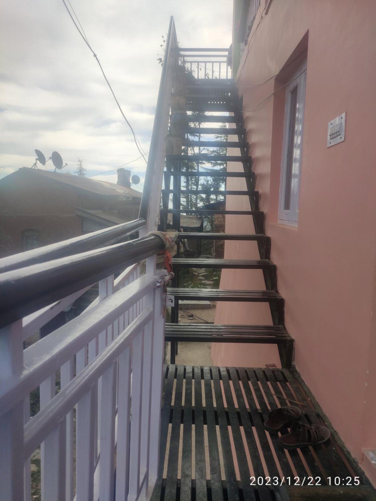 Tree Valley Homestay Chail Dış mekan fotoğraf