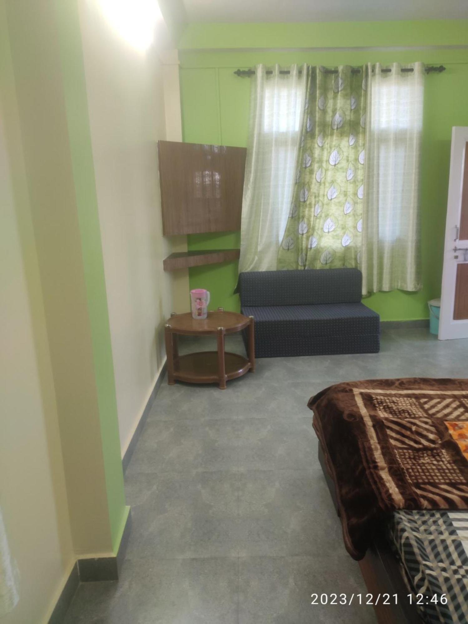 Tree Valley Homestay Chail Dış mekan fotoğraf